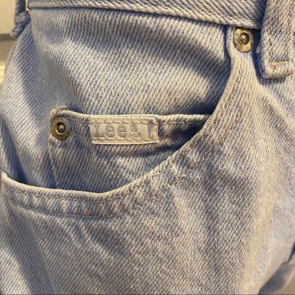 Lee Vintage High-Waisted, Tampered-Leg Mom Jean - Picture 5 of 9